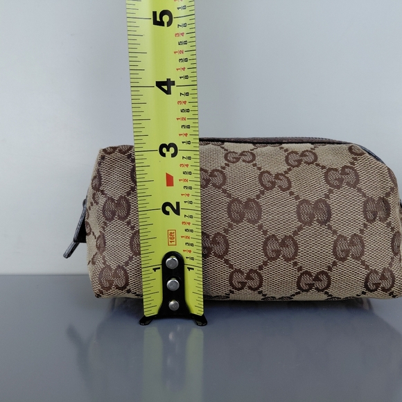 Gucci Tan and Brown Monogram Pouch - Picture 4 of 8